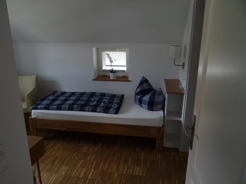 Landgasthaus Zum Seysingshof Bad Colberg Bilik gambar